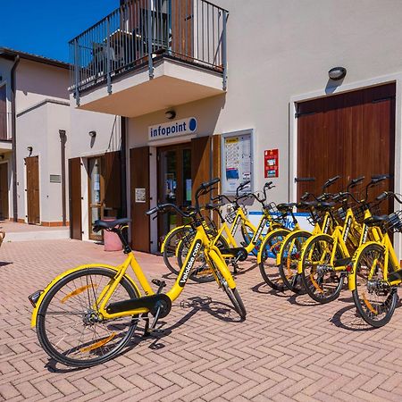 Apartment In Peschiera Del Garda 22085 Luaran gambar